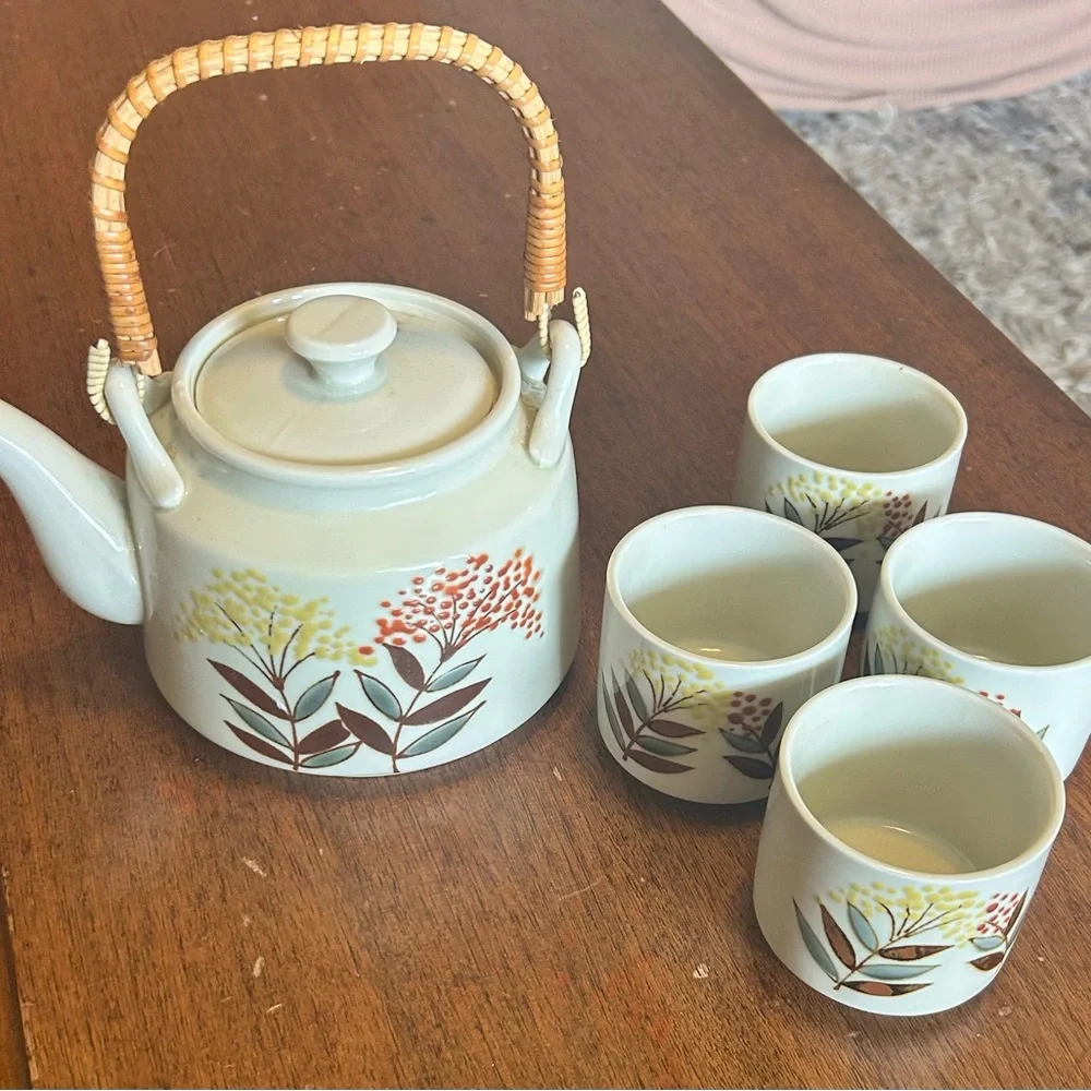 Otagiri Floral Teapot and Cup Set - Five Piece Set